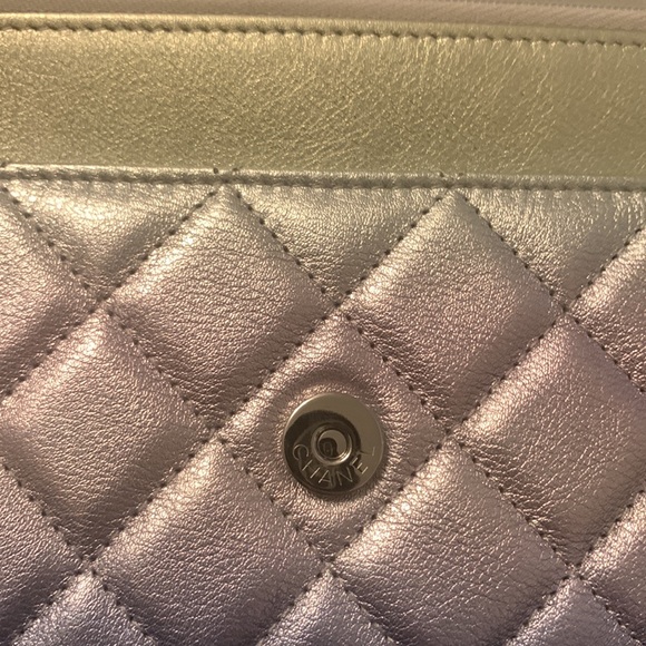 Chanel ❌❌❌SOLD❌❌❌WOC Matallic Color - Picture 7 of 9
